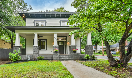 445 Hemlock Circle in Atlanta, GA